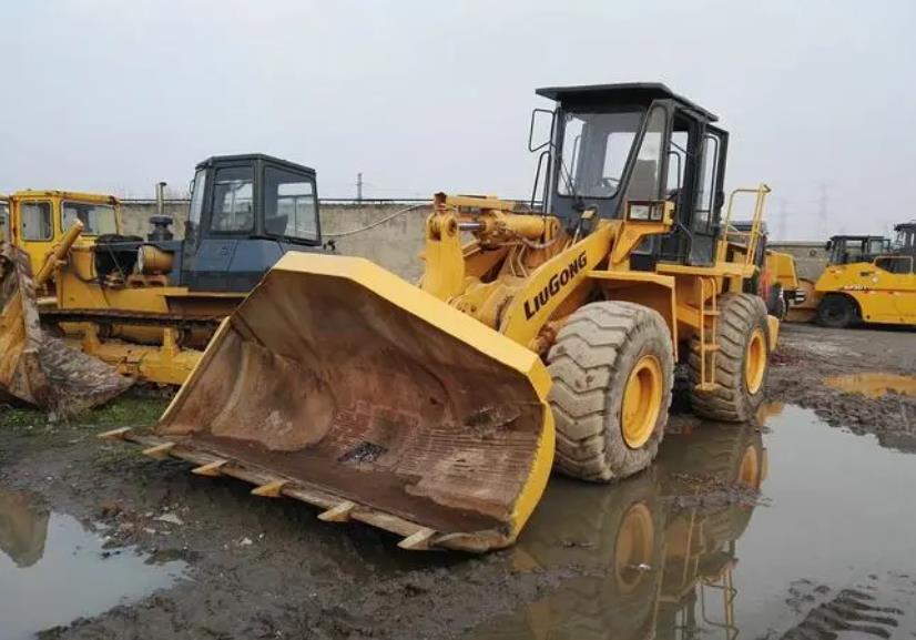 鏟車(chē)和叉車(chē)有什么區(qū)別？